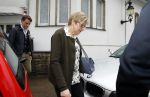 Hamburg 13 april 2018
Sylvie Meis viert haar 40e verjaardag oa met haar vader en moeder en haar broer Daniel. Ze gingen smiddags lunchen in Restaurant Daniel en s avonds was het feest in hotel Radisson Blue in Hamburg.