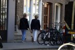 Amsterdam 8 mei 2018 
Tatjana Simic met haar moeder en een vriendin op terras.