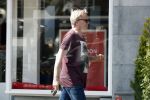 Amsterdam 21 april 2018
Tom Egbers met apart tshirt op straat