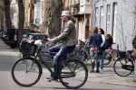 Amsterdam 10 april 2018
Victor Reinier op zijn fiets op de cornelis schuytstraat.