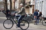 Amsterdam 10 april 2018
Victor Reinier op zijn fiets op de cornelis schuytstraat.