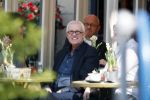 Amsterdam 11 april 2018
Wim de partber van de afgelopen jaar overleden Joop Braakhekke op terras