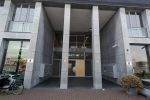 Amsterdam 9 mei 2018 
Yolanthe Sneijder Cabau en Wesley Sneijder en Xelly Cabau v Kasbergen hebben appartement 
in dit gebouw aan het IJ in Amsterdam.