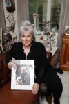 Ermelo 9 mei 2019
Weduwe Bert Bakker ( ex partner Mary Borsato) bij haar thuis.