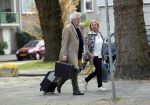 Amsterdam 18 april 2019
Boudewijn Poelman met zijn vrouw wandelend op straat  in Amsterdam zuid .