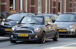 Amsterdam 8 april 2019
Caroline Tensen met zoon Bob in mini cooper cabrio