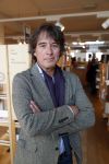 Amsterdam 15 april 2019
Boekpresentatie van Inge Ipenburg bij boekhandel Scheltema.
Simone Kleinsma krijgt het eerste exemplaar. Casper v Bohemen