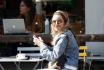 Amsterdam 16 april 2019
Christie Bokma op terras in Amsterdam zuid