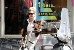 Amsterdam 11 mei 2019
Connie Witteman met haar nieuwe hondje
