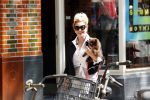 Amsterdam 11 mei 2019
Connie Witteman met haar nieuwe hondje