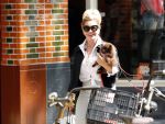 Amsterdam 11 mei 2019
Connie Witteman met haar nieuwe hondje