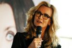 Amsterdam 7 mei 2019
Boekpresentatie Camilla Lackberg bij Mama Kelly in olympisch stadion.
aanwezig oa Daphne Deckers
Isa Hoes
Heleen van Royen
Anna Drijver
Marion Pauw
Susan Smit
Moniqiue des Bouvrie
Patricia Snel
Marlies Dekkers
Inge Ipenburg