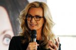 Amsterdam 7 mei 2019
Boekpresentatie Camilla Lackberg bij Mama Kelly in olympisch stadion.
aanwezig oa Daphne Deckers
Isa Hoes
Heleen van Royen
Anna Drijver
Marion Pauw
Susan Smit
Moniqiue des Bouvrie
Patricia Snel
Marlies Dekkers
Inge Ipenburg