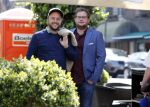 Amsterdam 16 april 2019
Diederik Jekel en John Korthaus   wandelend op cornelis schuytstraat.