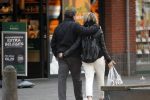Amsterdam 11 april 2019
Dirk Zeelenberg met zijn vrouw Suus in Amsterdam zuid