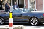 Amsterdam 17 april 2019
Dirk Zeelenberg in cabrio in Amsterdam zuid.
