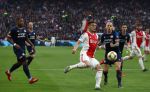 Amsterdam, 31 Maart 2019 AJAX-PSV, eindstand 3-1
Dusan Tadic en Angelino
