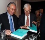 Den Haag, 8 Mei 2019
Uitreiking boek Elco Brinkman met de tekst: Bouwen en Bewaren
Elco Brinkman met Tjeenk Willink
