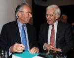 Den Haag, 8 Mei 2019
Uitreiking boek Elco Brinkman met de tekst: Bouwen en Bewaren
Elco Brinkman met Tjeenk Willink
