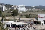 ibiza mei 2019
Appatrtement van nEsteel Cruijff staat te koop. Haar ex man Ruud Gullit heeft appartrement boven haar nog wel.