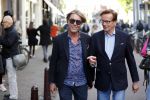 Amsterdam 1o0 mei 2019
Frank en Rogier van paleis voor een prikkie op straat in Amsterdam.