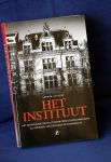 Amsterdam 17 april 2019
Gerard Aalders met zijn nieuwe boek.