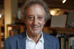 Amsterdam 15 april 2019
Boekpresentatie van Inge Ipenburg bij boekhandel Scheltema.
Simone Kleinsma krijgt het eerste exemplaar. 
Hans v Willigenburg