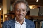 Amsterdam 15 april 2019
Boekpresentatie van Inge Ipenburg bij boekhandel Scheltema.
Simone Kleinsma krijgt het eerste exemplaar. 
Hans v Willigenburg