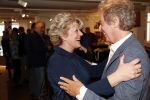 Amsterdam 15 april 2019
Boekpresentatie van Inge Ipenburg bij boekhandel Scheltema.
Simone Kleinsma krijgt het eerste exemplaar. 
Hans v Willigenburg