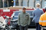 Den Haag 9 april 2019
Humberto tan fluitend op straat onderweg naar Libelle event in Dudok.