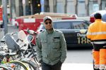 Den Haag 9 april 2019
Humberto tan fluitend op straat onderweg naar Libelle event in Dudok.