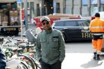 Den Haag 9 april 2019
Humberto tan fluitend op straat onderweg naar Libelle event in Dudok.