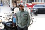 Den Haag 9 april 2019
Humberto tan fluitend op straat onderweg naar Libelle event in Dudok.
