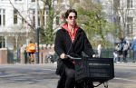 Amsterdam 9 april 2019
Isa Hoes op de fiets in Amsterdam zuid