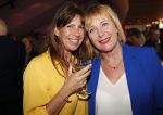 Amsterdam 7 mei 2019
Boekpresentatie Camilla Lackberg bij Mama Kelly in olympisch stadion.
aanwezig oa Daphne Deckers
Isa Hoes
Heleen van Royen
Anna Drijver
Marion Pauw
Susan Smit
Moniqiue des Bouvrie
Patricia Snel
Marlies Dekkers
Inge Ipenburg
Isa Hoes en Inge Ipenburg