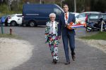 Bloemendaal 13 april 2019
Afscheidsfeest voor Hans Klok die naar Las Vegas gaat verhuizen. Jacques d Ancona kwam met zijn partner Hans Langhout