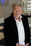 Naarden Vesting 18 april 2019
Catharine Keyl interviewt Jan des Bouvrie bij het Arsenaal.