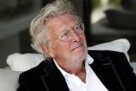 Naarden Vesting 18 april 2019
Catharine Keyl interviewt Jan des Bouvrie bij het Arsenaal.