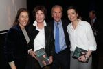 Den Haag, 8 Mei 2019
Uitreiking boek Elco Brinkman met de tekst: Bouwen en Bewaren
Janneke Brinkman en Elco Brinkman met hun dochters Henriette Brinkman Cristine Brinkman