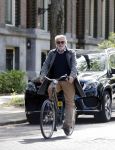 Amsterdam 11 mei 2019
Jeroen Krabbe op de fiets in Amsterdam.