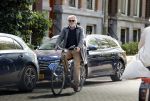 Amsterdam 11 mei 2019
Jeroen Krabbe op de fiets in Amsterdam.