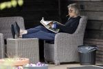 Grolloo 6 april 2019
Johan Derksen in de tuin van zijn huis na zijn ongeluk.
