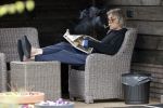 Grolloo 6 april 2019
Johan Derksen in de tuin van zijn huis na zijn ongeluk.
