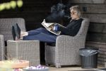 Grolloo 6 april 2019
Johan Derksen in de tuin van zijn huis na zijn ongeluk.