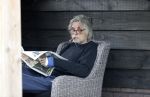 Grolloo 6 april 2019
Johan Derksen in de tuin van zijn huis na zijn ongeluk.