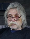 Grolloo 6 april 2019
Johan Derksen in de tuin van zijn huis na zijn ongeluk.