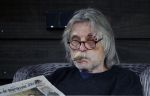 Grolloo 6 april 2019
Johan Derksen in de tuin van zijn huis na zijn ongeluk.