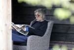 Grolloo 6 april 2019
Johan Derksen in de tuin van zijn huis na zijn ongeluk.