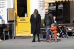 Amsterdam 14 april 2019
Joost Nijsen en Maaike Pereboom met haar zoontje op straat in Amsterdam zuid.