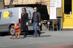 Amsterdam 14 april 2019
Joost Nijsen en Maaike Pereboom met haar zoontje op straat in Amsterdam zuid.